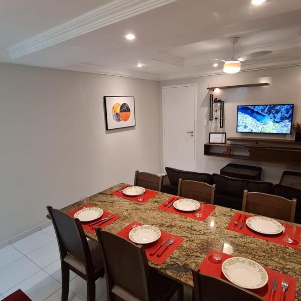 Apartamento com elevador, mobília toda nova, perto de tudo - Foto 4