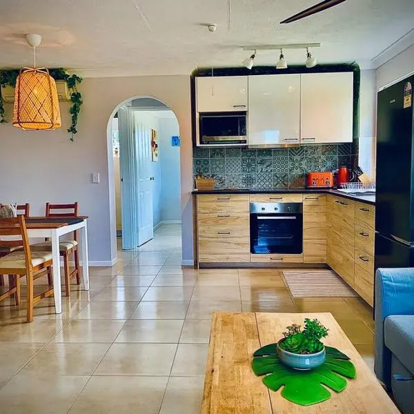 Broadbeach, Stylish Apartment Close To everything、ゴールドコーストのホテル