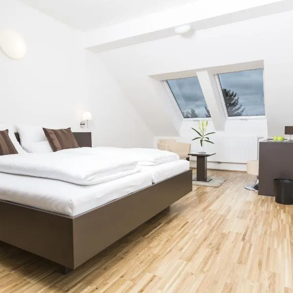 Gästezimmer by Jöchlinger, hotel v destinaci Gerasdorf bei Wien