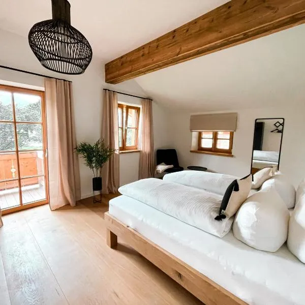 Natur pur - Doppelhaushälfte im idyllischen Kreuth, hotel v destinaci Kreuth