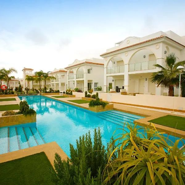 Luxury bungalow Allegra 43 with AC and Pool, hotel di Ciudad Quesada