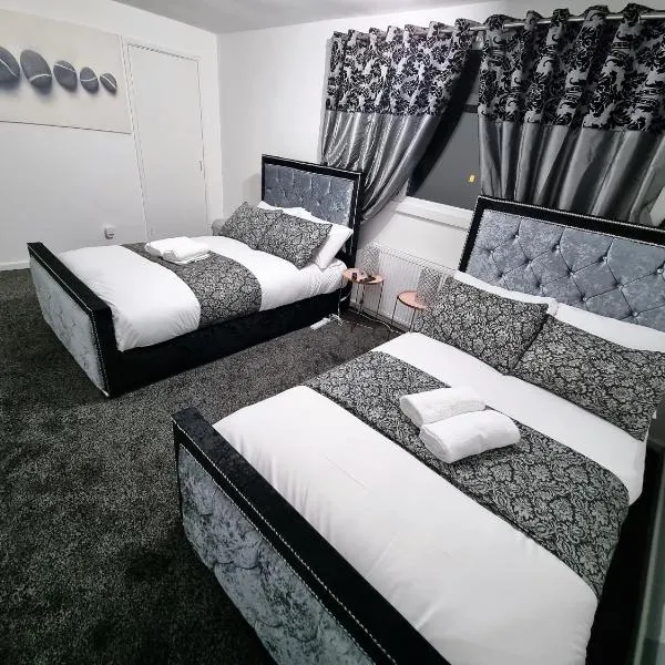 *10OR* Setup for your most relaxed & amazing stay + Free Parking + Free Fast WiFi *, hotel v destinaci Leeds