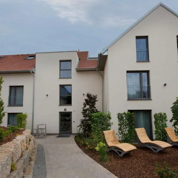 Hotel Zum Grünen Baum, hotel v destinaci Pfahlheim