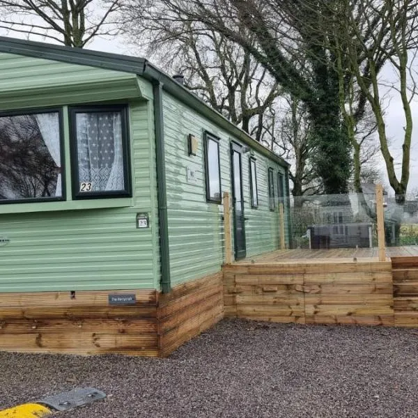 The Perrycroft at The Beeches Caravan Park, hotel di Allonby