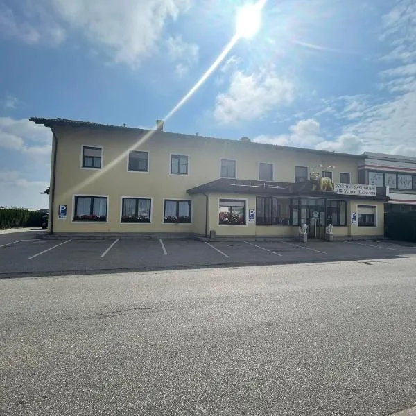 Gasthaus-Pension zum Löwen, hotel v destinaci Asten