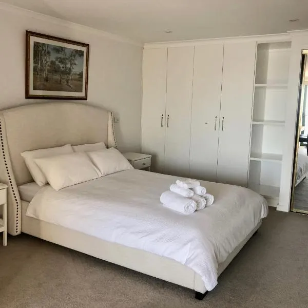 Arlberg 204 Ski-In Ski-Out Studio Apartment, hotel a Mount Buller