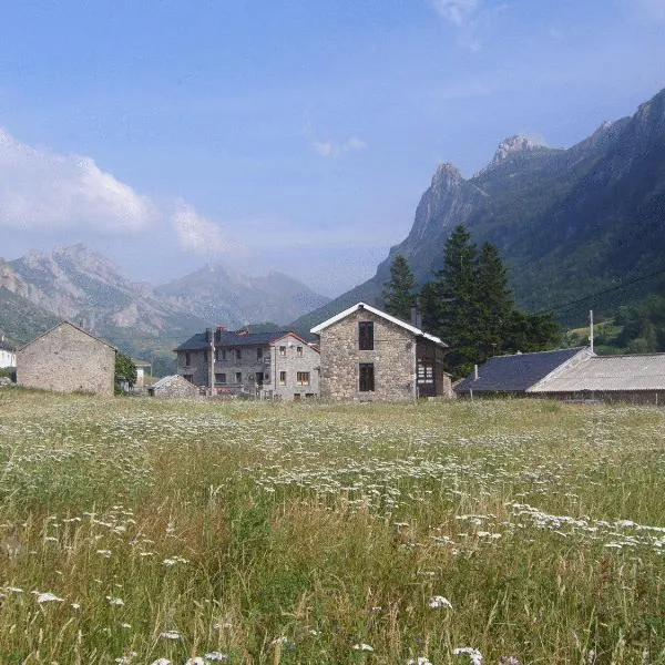 La Corona del Auteiro, hotel v destinaci Valle de Lago