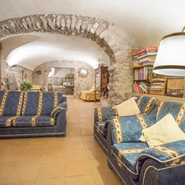 Turismo Rural Can Massot, hotel v destinaci Darnius