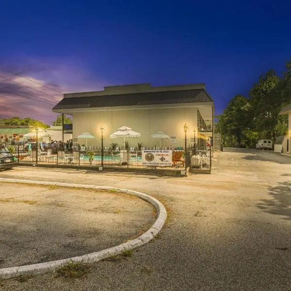 Candlewick Inn and Suites, hotel in Eureka Springs