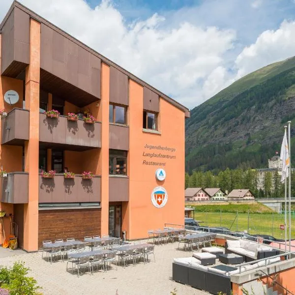 Pontresina Youth Hostel, hotel in Berninahäuser