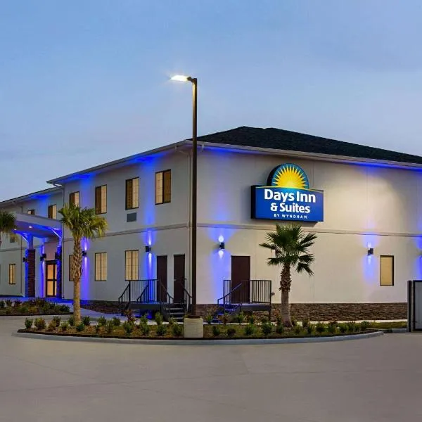 Days Inn & Suites by Wyndham Greater Tomball, hotel a Magnolia