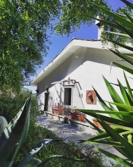 Tottavilla Affittacamere, hotel v destinácii Campodonico