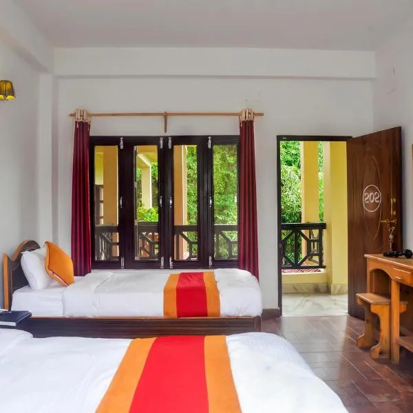 Hotel Chitwan Park Village, hótel í Sauraha