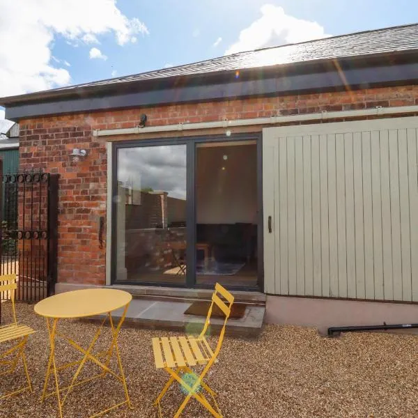 Wren cottage, hotel in Sandbach