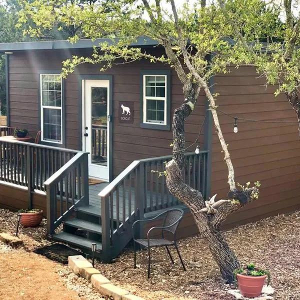 The Bobcat Cabin - The Cabins at Rim Rock, hotel v destinaci Austin