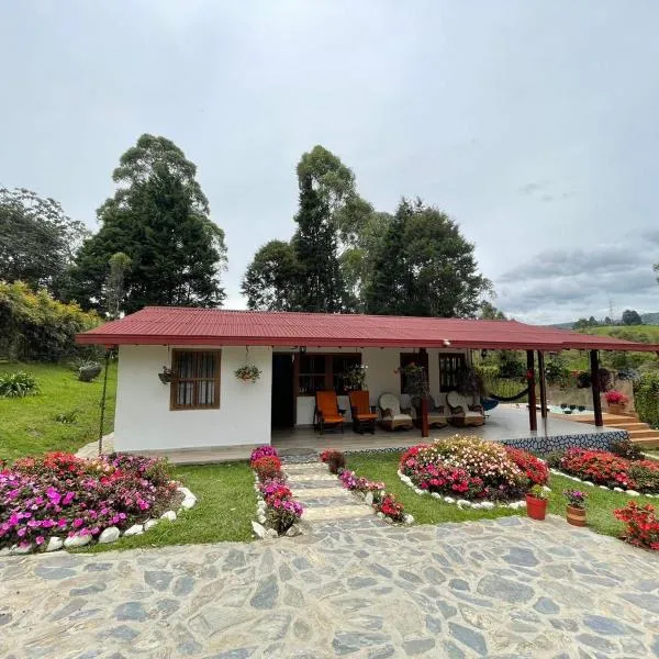 finca Encanto, hotel v destinaci Guarne
