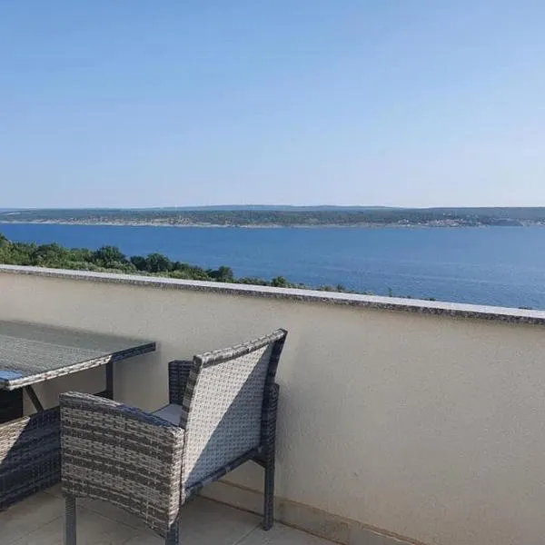 Modern Seeview Apartment Maslenica with Free WIFI, Free PARKING, 300m from Beach, hotel en Maslenica