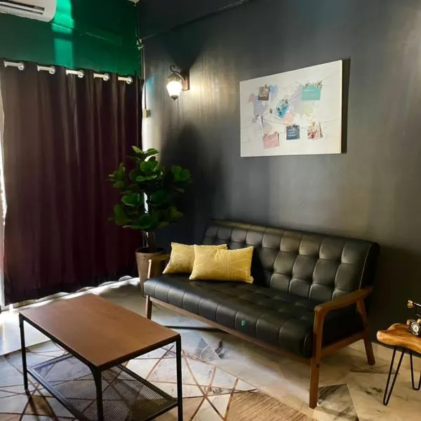The Berlian Guesthouse - Teluk Kemang - 2 bedrooms apartmens with pool view, hotel a Port Dickson