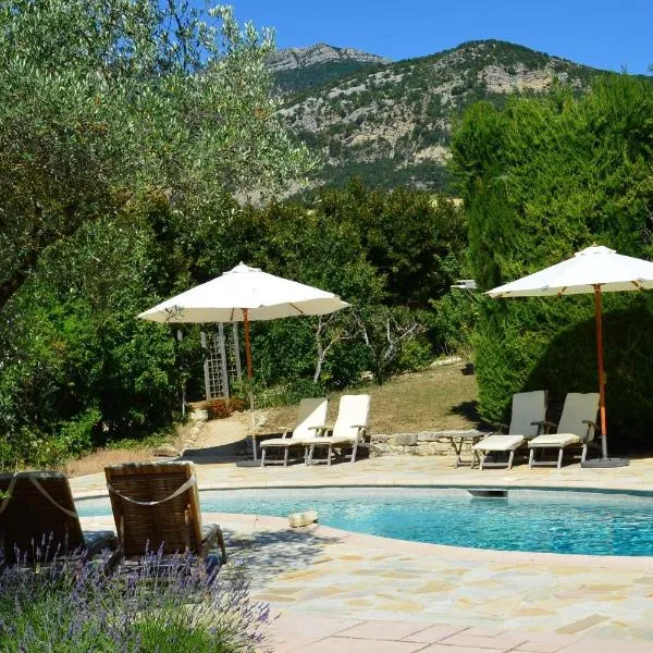 Hameau d'hôtes La Roseraie-Drôme, hotel en Condorcet