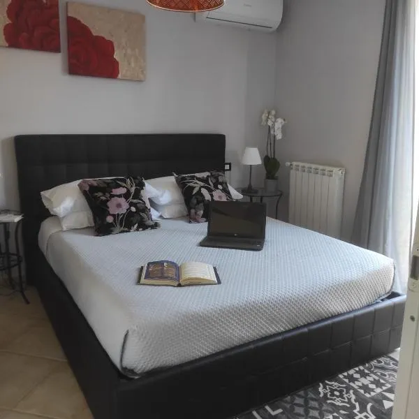 Dreams House Paola-luxury suite near airport, hotel in Fiumicino