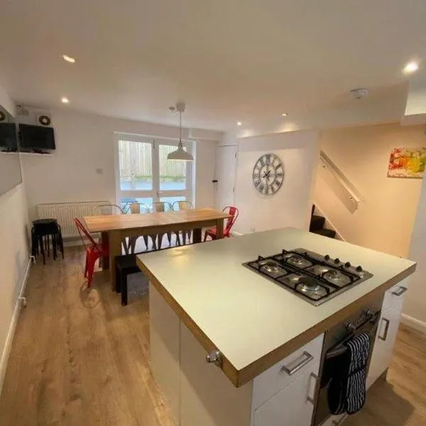 Beachside House, hotel in Brighton & Hove