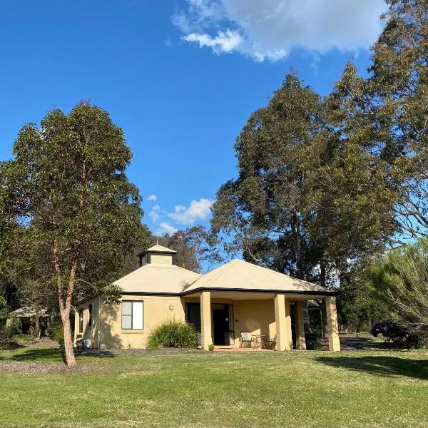 Beautiful Villa in the heart of the Hunter Valley, hotel a Pokolbin