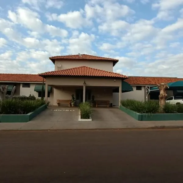 Hotel Sun City, hôtel à Itápolis