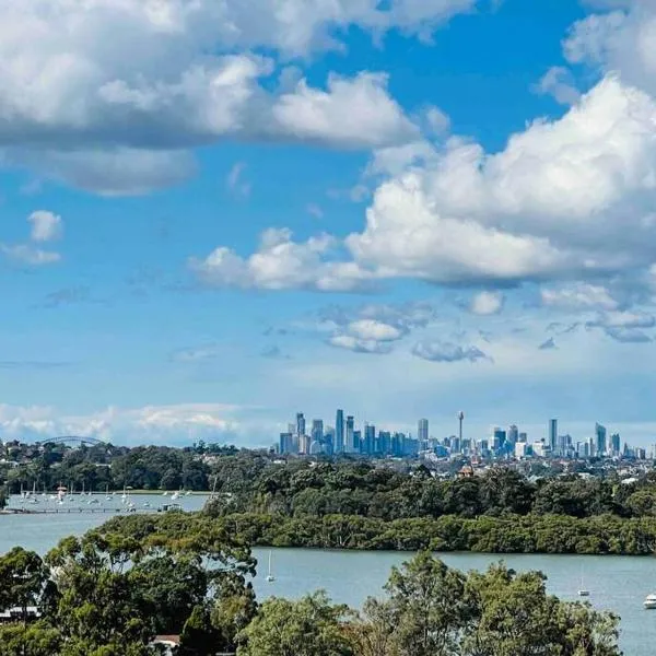 Stunning view 2bed 2bath Condo (Parking, WiFi), hotel v destinaci Sydney
