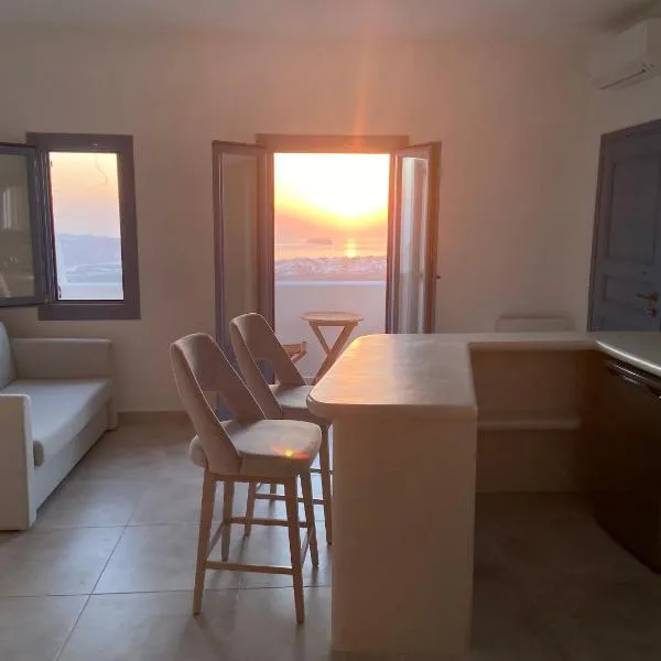 ENA suites Santorini, hotel v destinaci Pyrgos