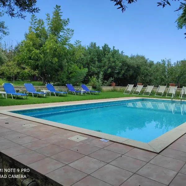 Villa Koulouridi Agritourism, hotel v destinácii Daratso