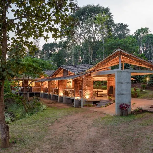 Estate Stay - Riverside Coffee, hotel v destinaci Siddapur