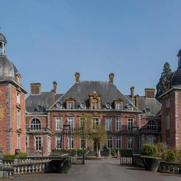 Domaine Du Chateau De La Neuville, hotel en Hermalle-sous-Huy