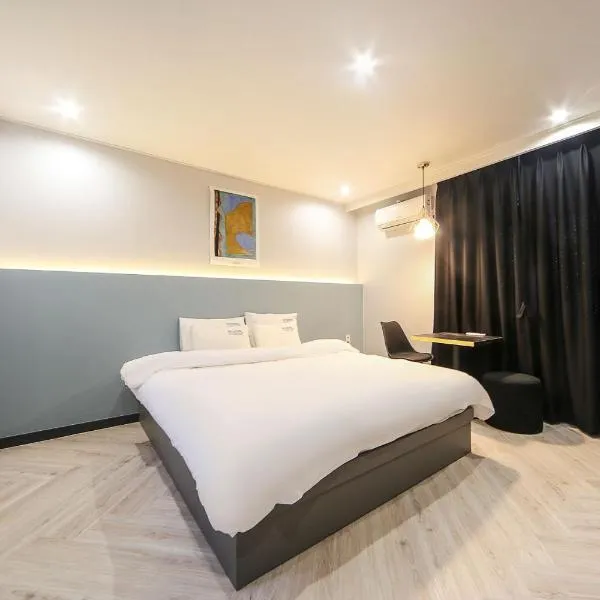 Masan First Class Hotel, hotell sihtkohas Tinkai