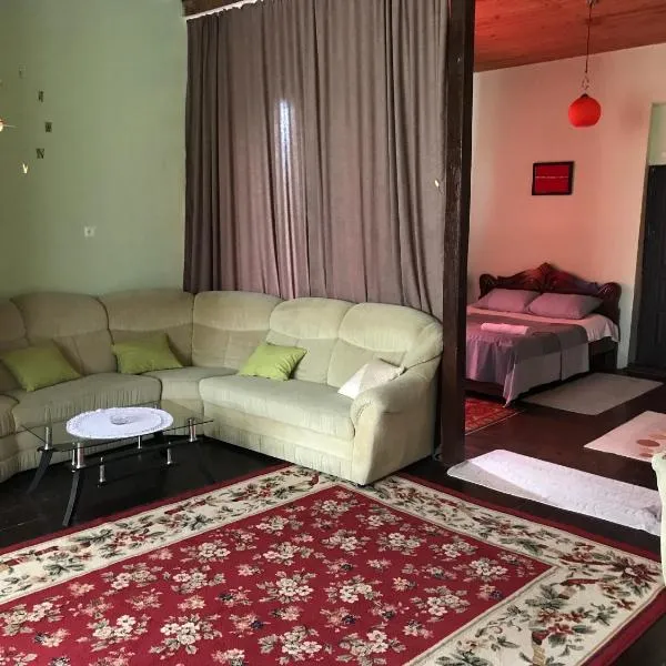 Barsa, hotel v destinaci Zestafoni