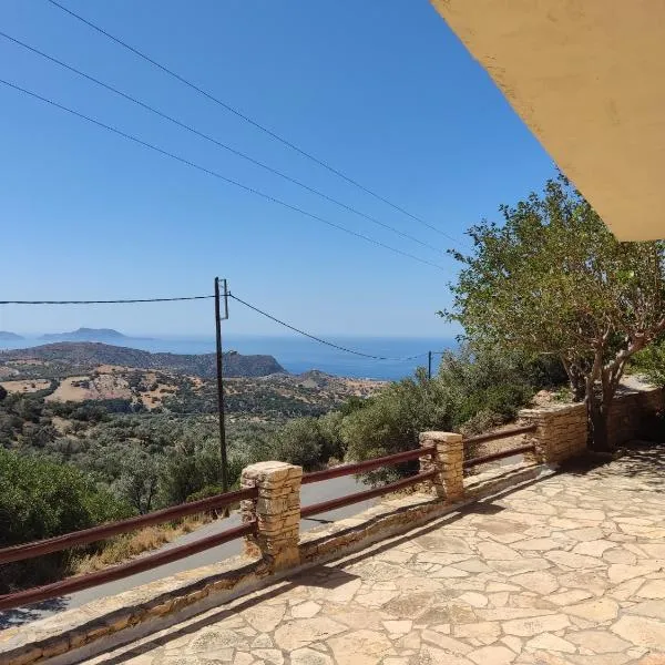 Stone House, hotel u gradu Triopetra