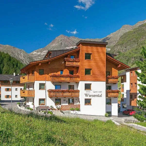 Garni-Hotel Wiesental, hotel a Corvara in Passiria