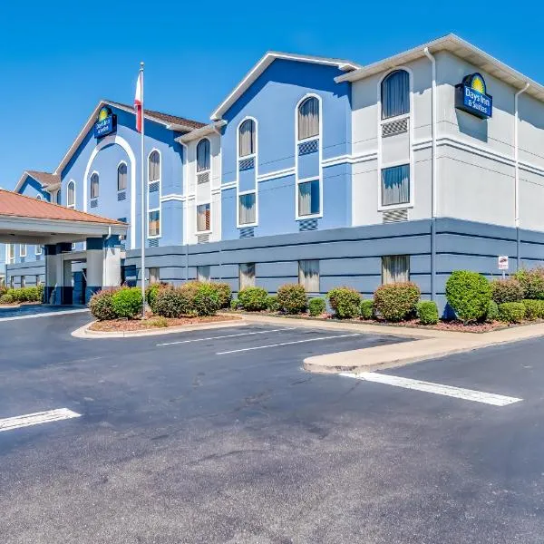 Days Inn & Suites by Wyndham Prattville-Montgomery, ξενοδοχείο σε Prattville