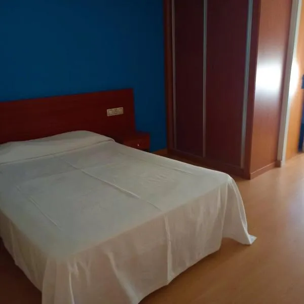Pension San Roque, hotel v destinaci Lugo