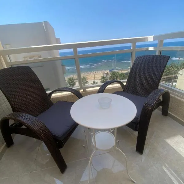 Apartment Oskar Beach, отель в Бат-Яме