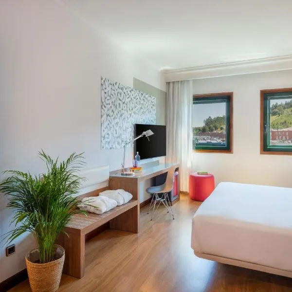 산티아고데콤포스텔라에 위치한 호텔 Hotel Santiago Plaza Affiliated by Meliá