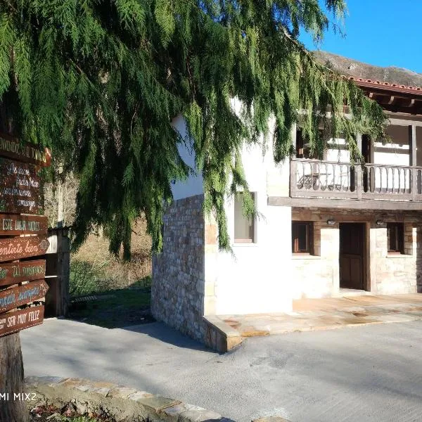 Apartamentos rurales El Torneru, hotel en Bueres