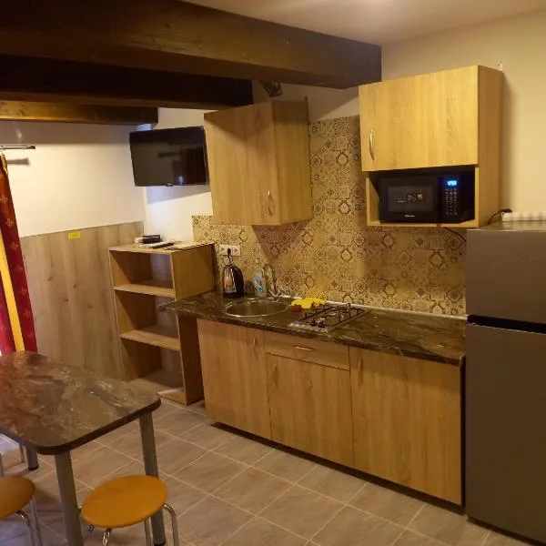 ROOMS FOR RENT, hotel v destinaci Panevėžys