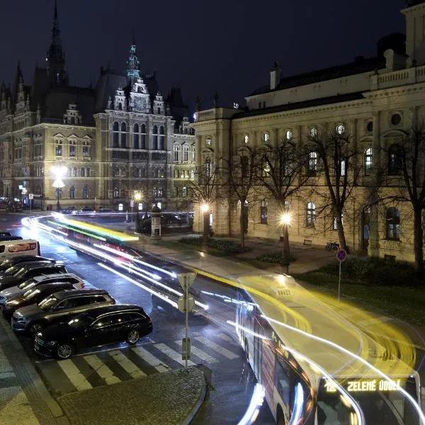 City Hall view Apartment Liberec, hotel em Liberec