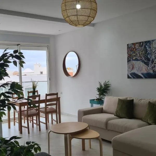 appartement de luxe front mer à DAR BOUAAZA – hotel w mieście Dar Bouazza