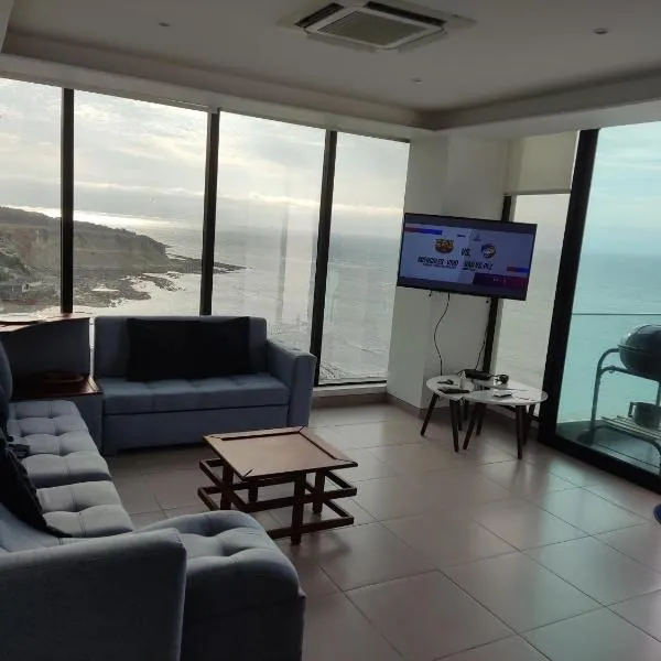Departamento Suite frente al mar Poseidon Manta: Manta şehrinde bir otel