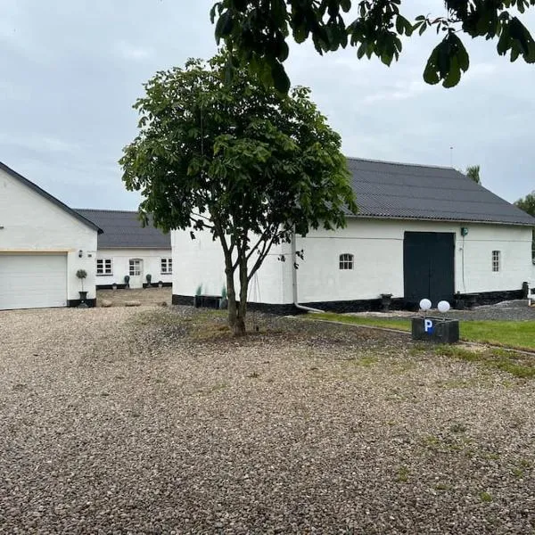 Karensminde, hotel v destinaci Jelling