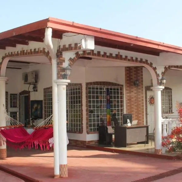 Dharma Casa Holistica, Vivero, Yoga y Retiros、チャメのホテル