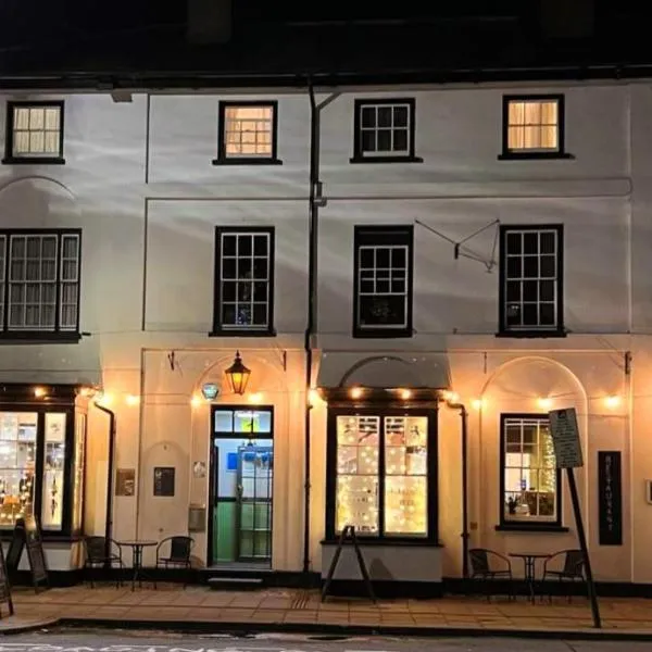 The Black Lion Royal Hotel, hotel v destinaci Lampeter