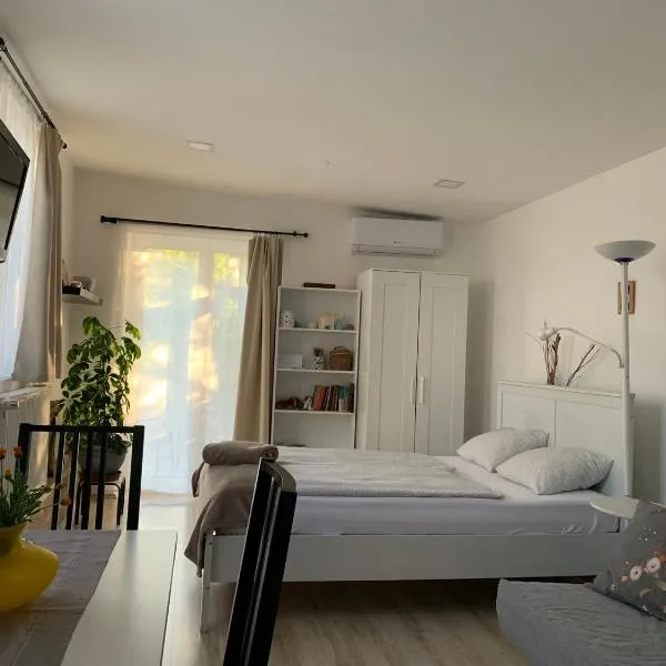 Piknik Studio, hotel v destinácii Fertőrákos