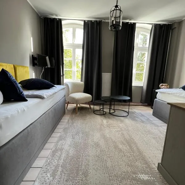 Gutshauszimmer Neu Gaarz, hotel v destinaci Neu Gaarz